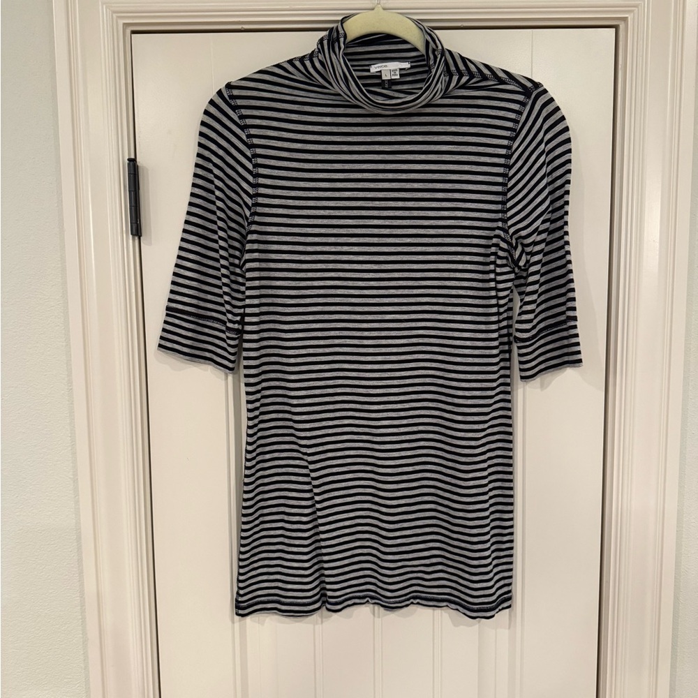 Vince Lightweight Black/Grey Striped Short Sleeve Turtleneck